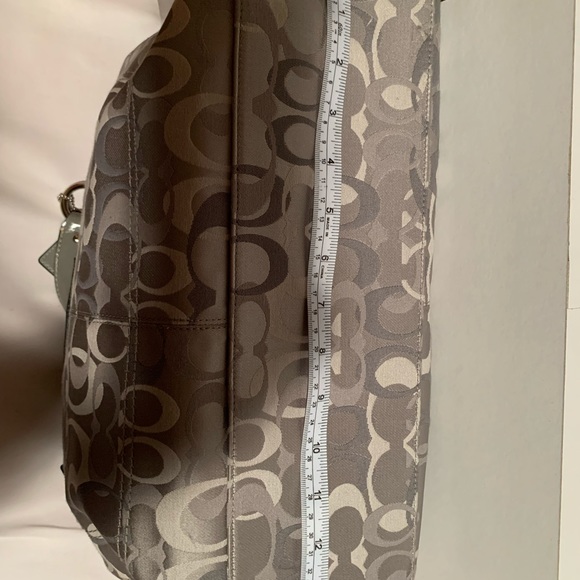 Coach shoulder handbag - Picture 7 of 9